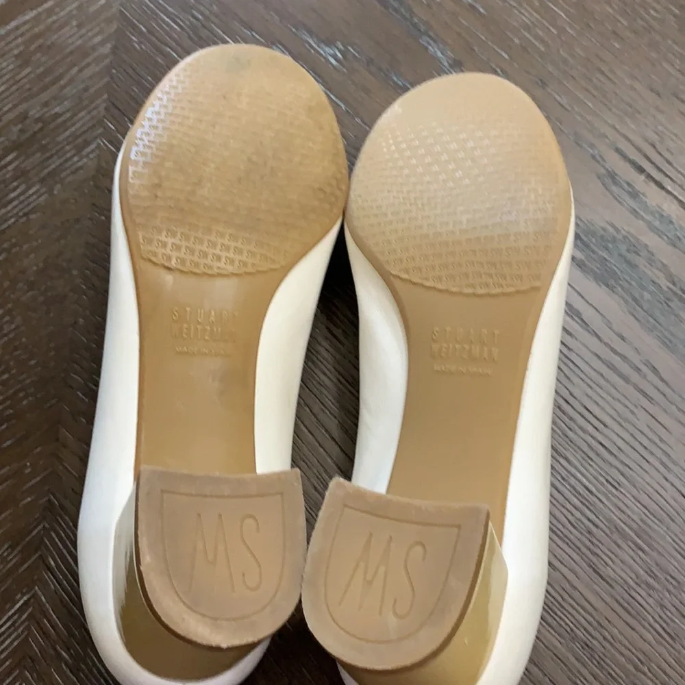 Stuart Weitzman white leather & gold beige low chunk heel pump flat Size 7.5M